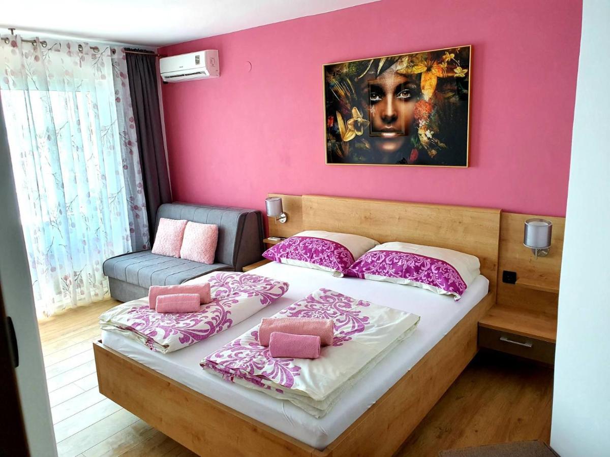Apartments And Rooms Lucia&Veronica Dramalj Esterno foto
